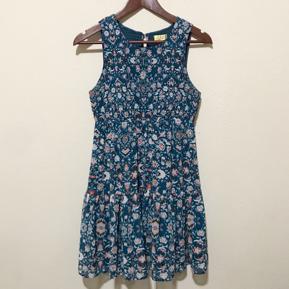 Vera Wang Princess Floral Dress size Medium💙